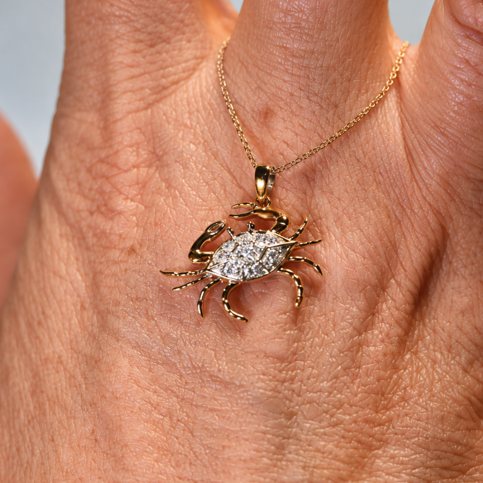 14kyg Lab Diamond Crab Necklace