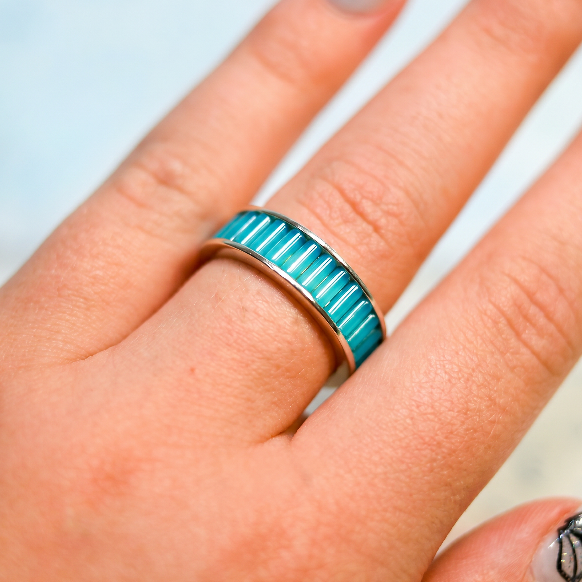 Argentium/Sterling Silver 8mm Caribbean Blue Onyx Cylettes Aperture Ring