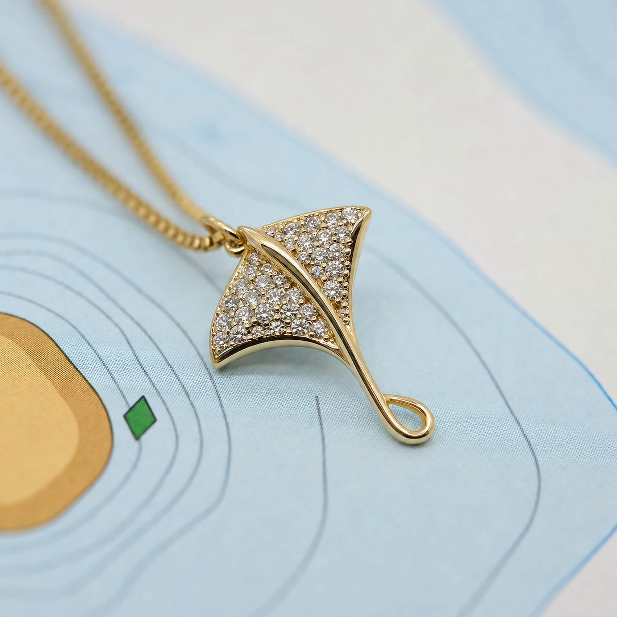 14kyg Lab Diamond Sting Ray Necklace