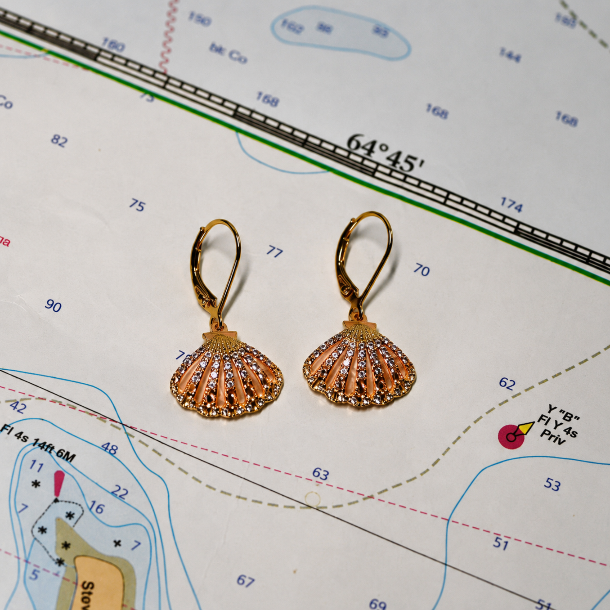 Scallop Shell Earrings in Two-Tone 14K Gold with 96 multi-color Sapphires