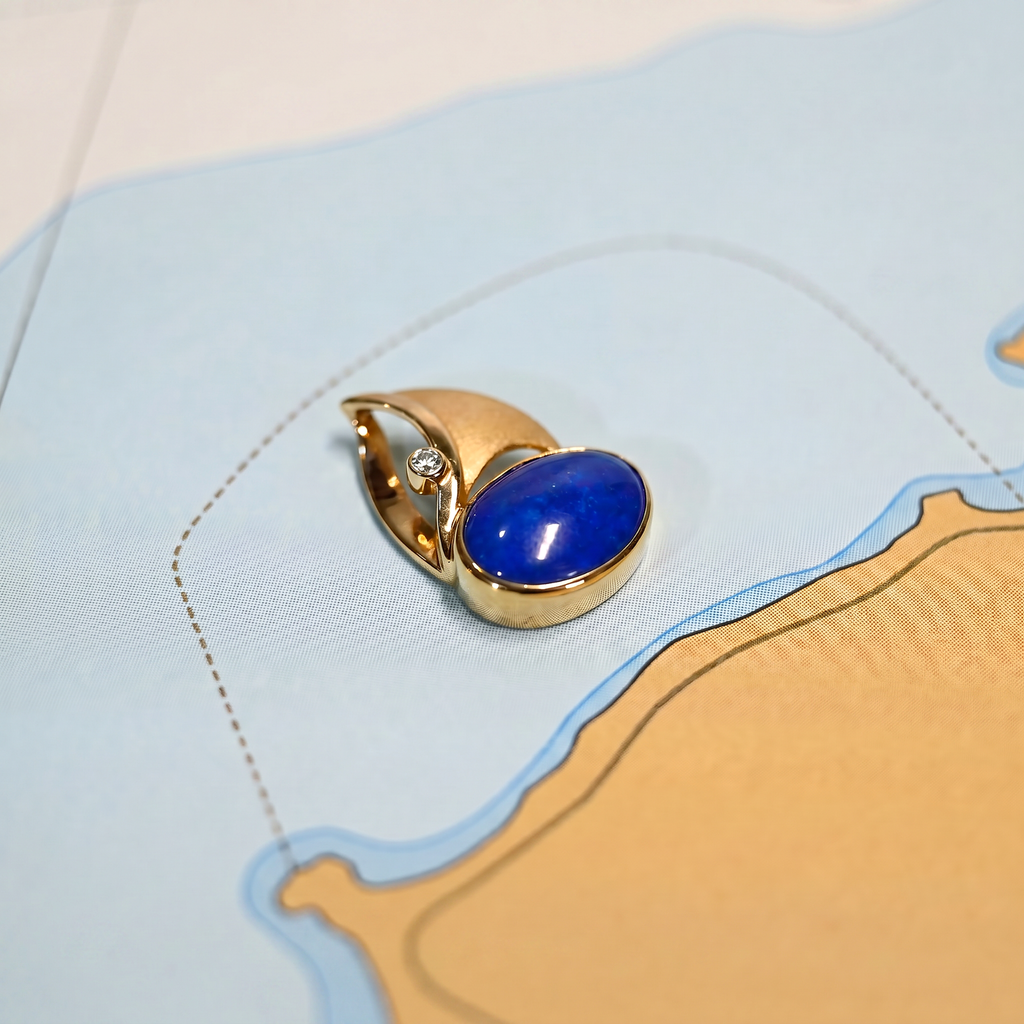 14KYG LAPIS 4.18CT/DIAMOND .03CT SAILBOAT PENDANT