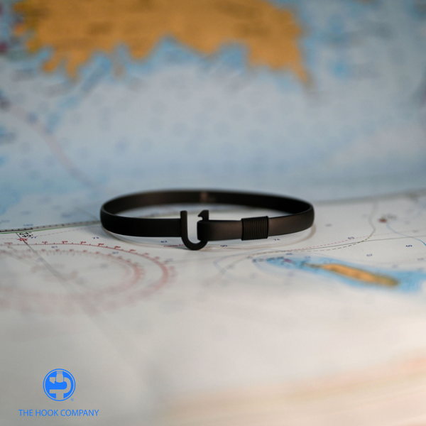 Black Matte Titanium Caribbean Hook Bracelet (8mm) - Size 9