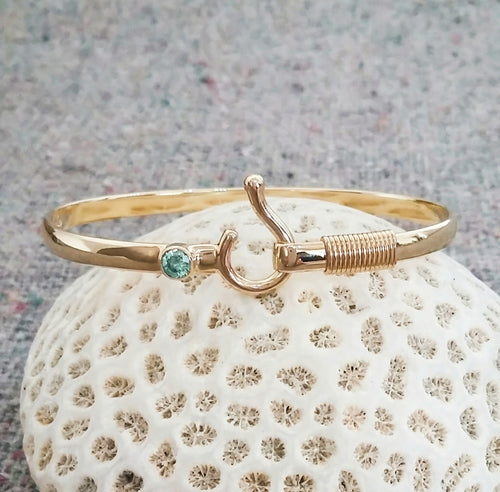 14k Gold Hammered Caribbean Hook Bracelet