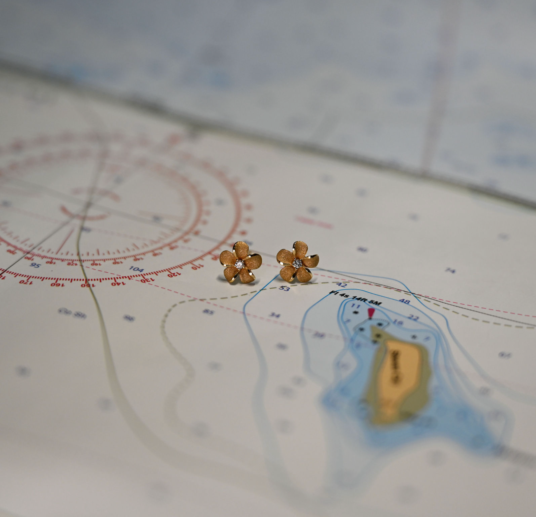 14kyg 8mm Plumeria Stud Earrings w/2 diamonds (.044cttw)