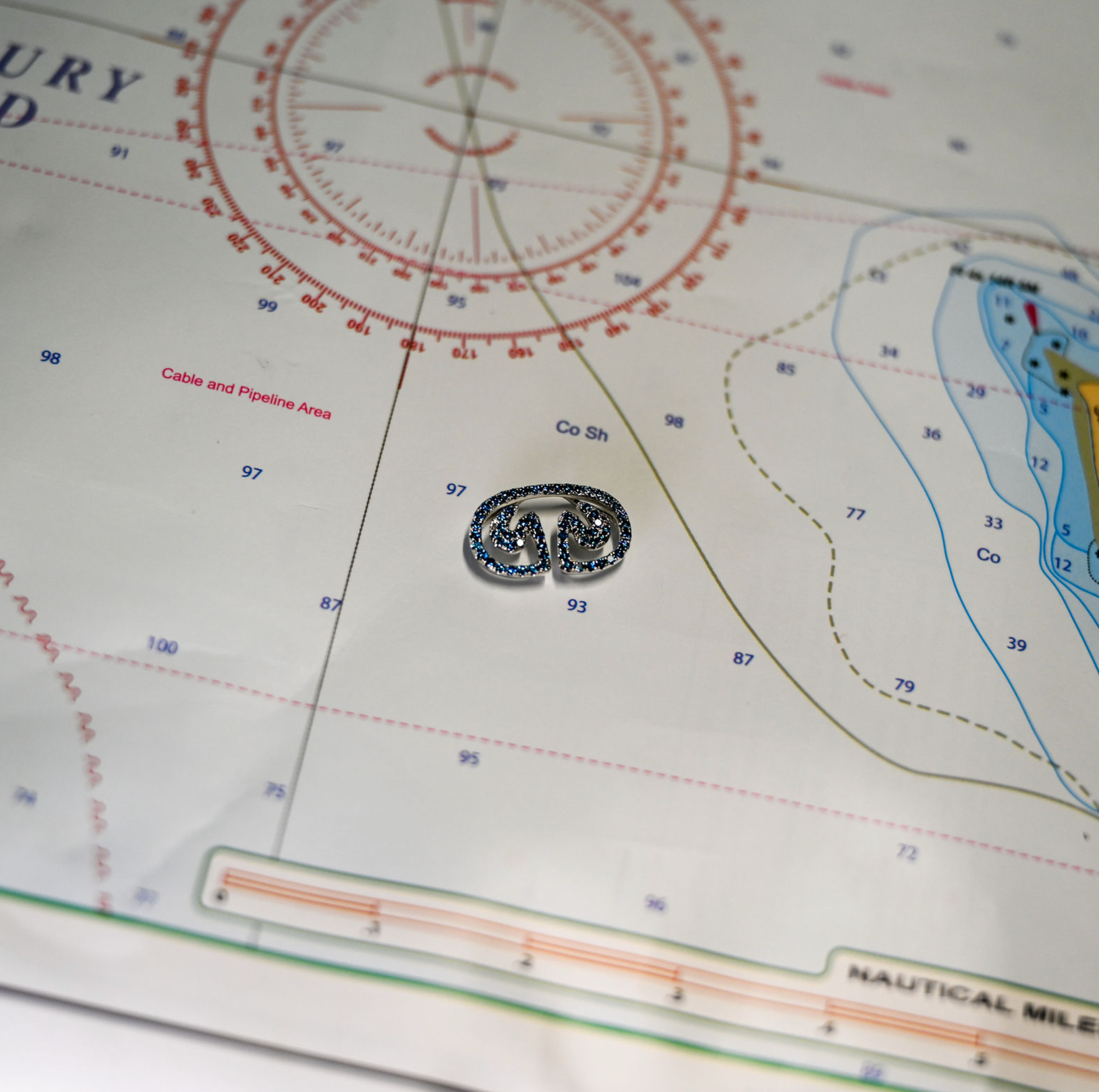 14kwg St John Petroglyph Pendant w/65 Blue Diamonds