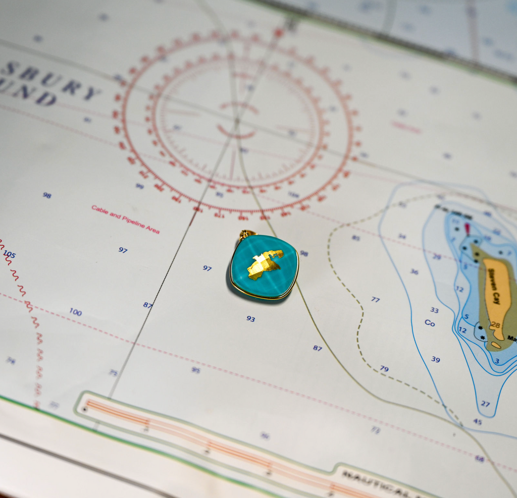 18kyg 16mm Reversible St John Island/Petroglyph Pendant w/Turquoise,24k gold leaf, quartz crystal