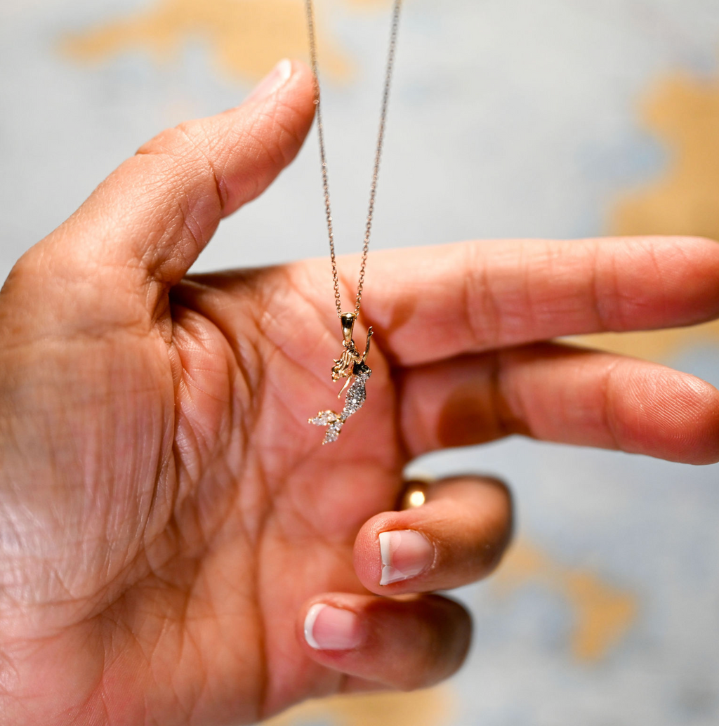 14kyg Lab Diamond Mermaid Necklace