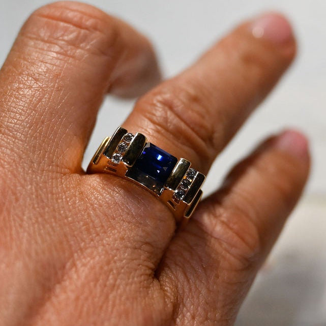14KY SQ BLUE SAPPHIRE 1.7 CT W/ DIA RING