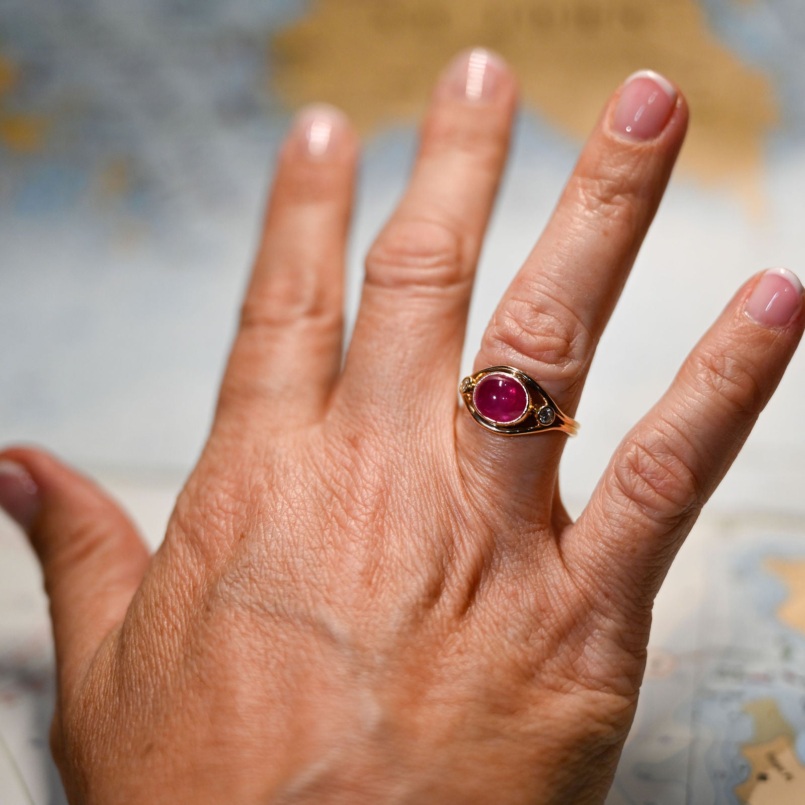 14KYG RUBY 9X7.5 3.24C/D IA 10C RING