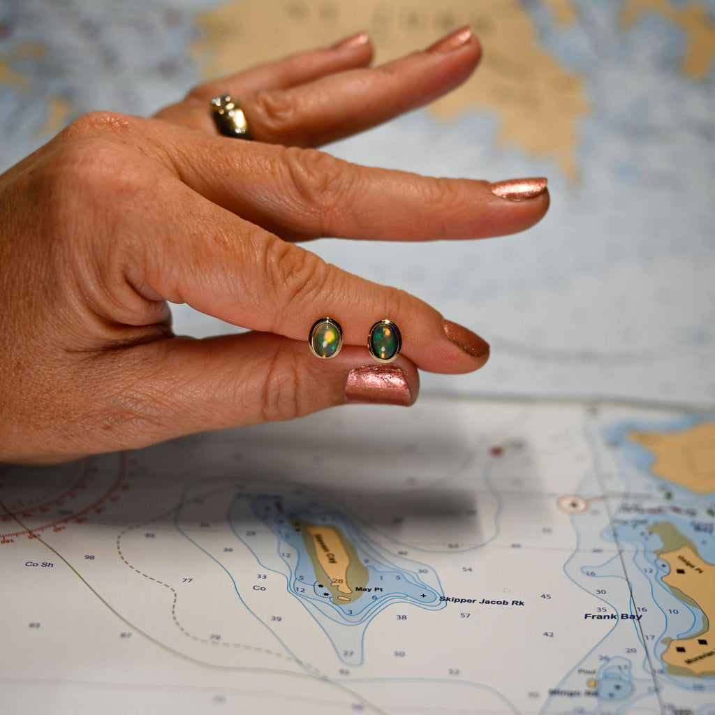 14kyg Oval Ethiopian Opal Stud Earrings