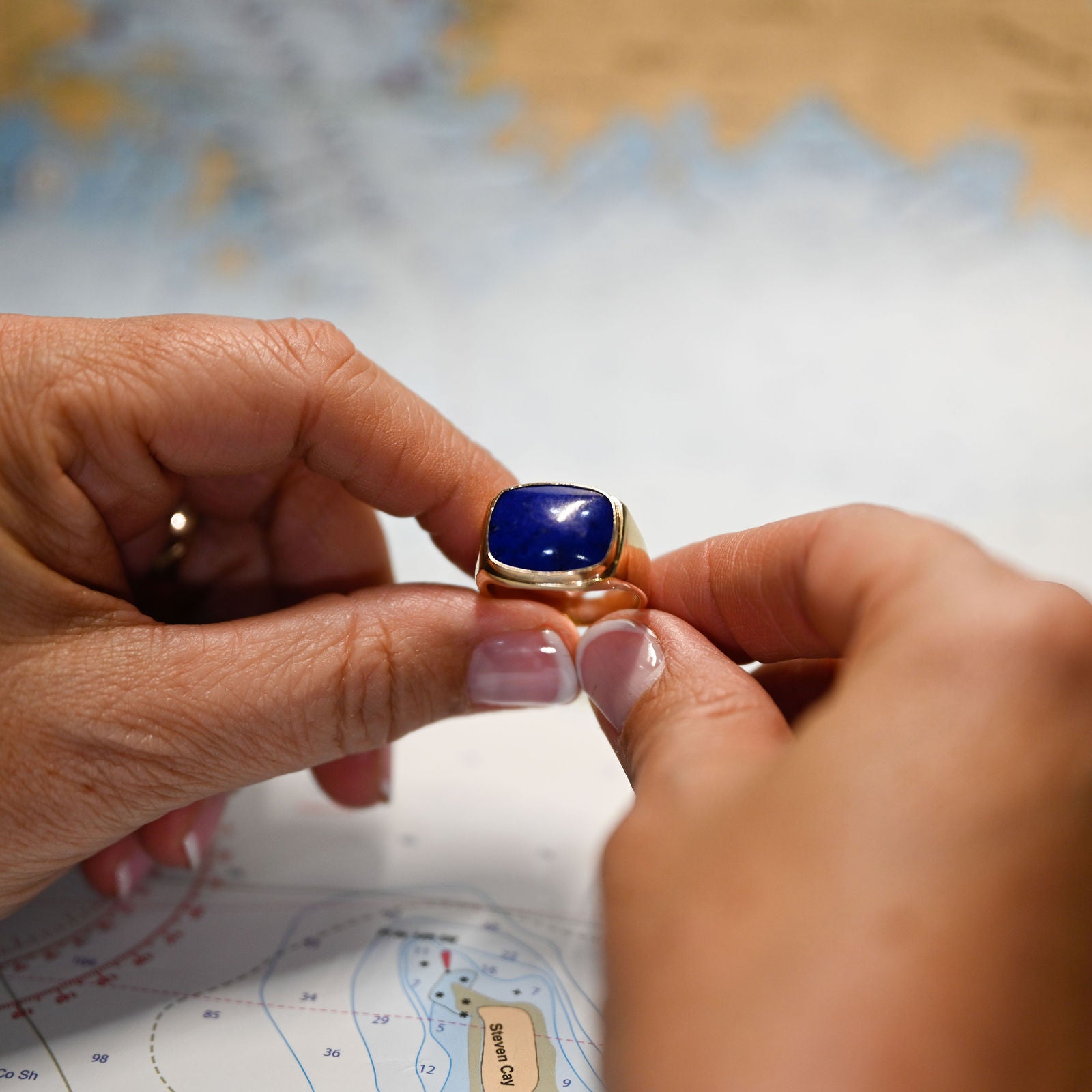 14KYG LAPIS LAZULI RING 15X12