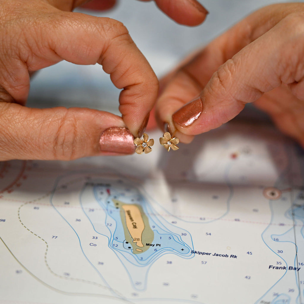 14kyg 8mm Plumeria Stud Earrings w/2 diamonds (.044cttw)