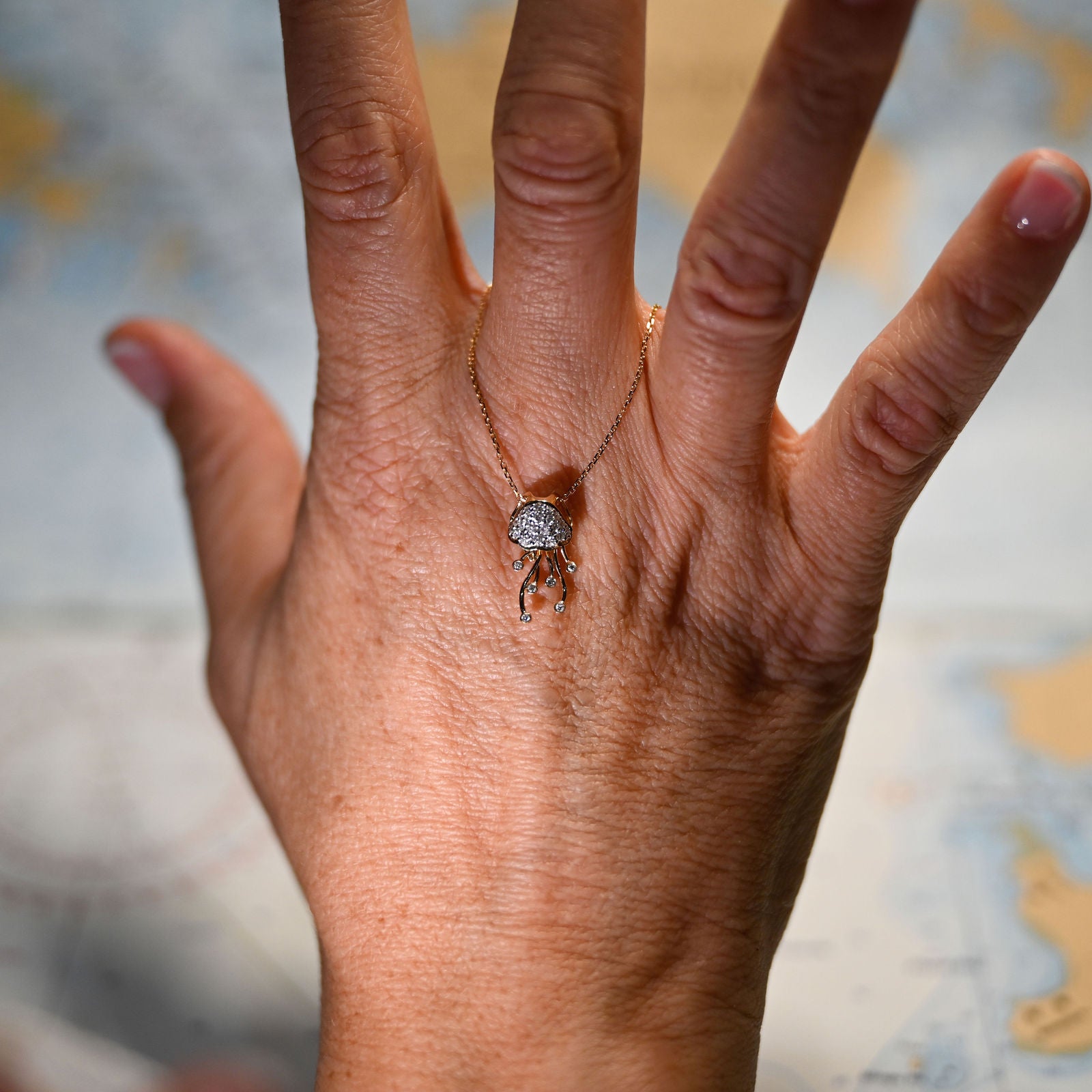 14kyg Lab Diamond Jellyfish Necklace