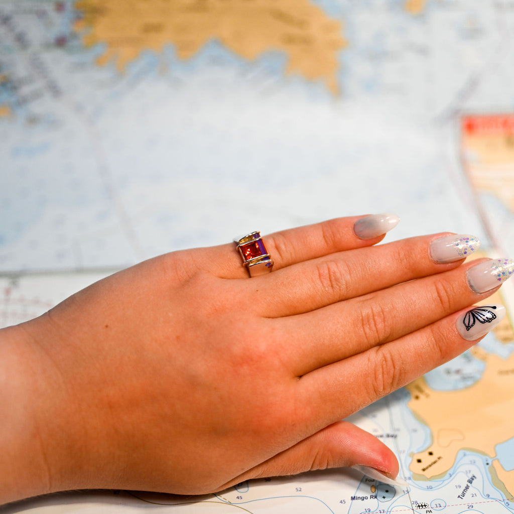 Argentium/Sterling Silver 6mm 1.7ct Poppy Topaz, Lavendar Onyx Cylettes Capture Ring