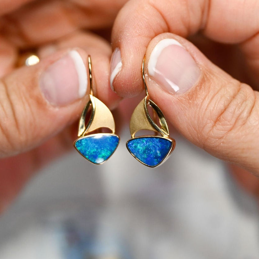 14KY OPAL DBLT 3.21CTW SAILBOAT DROP EARRINGS