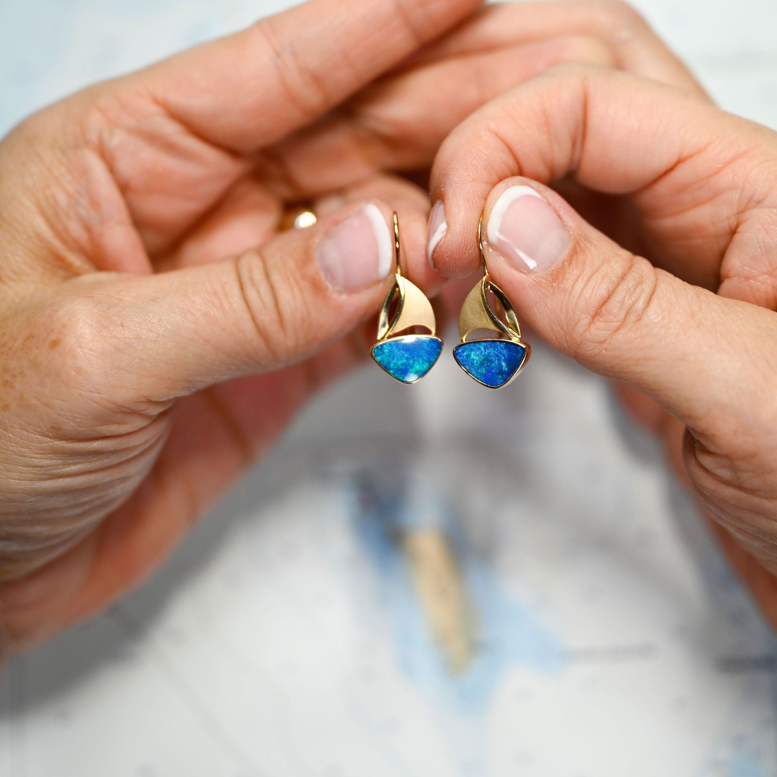 14KY OPAL DBLT 3.21CTW SAILBOAT DROP EARRINGS