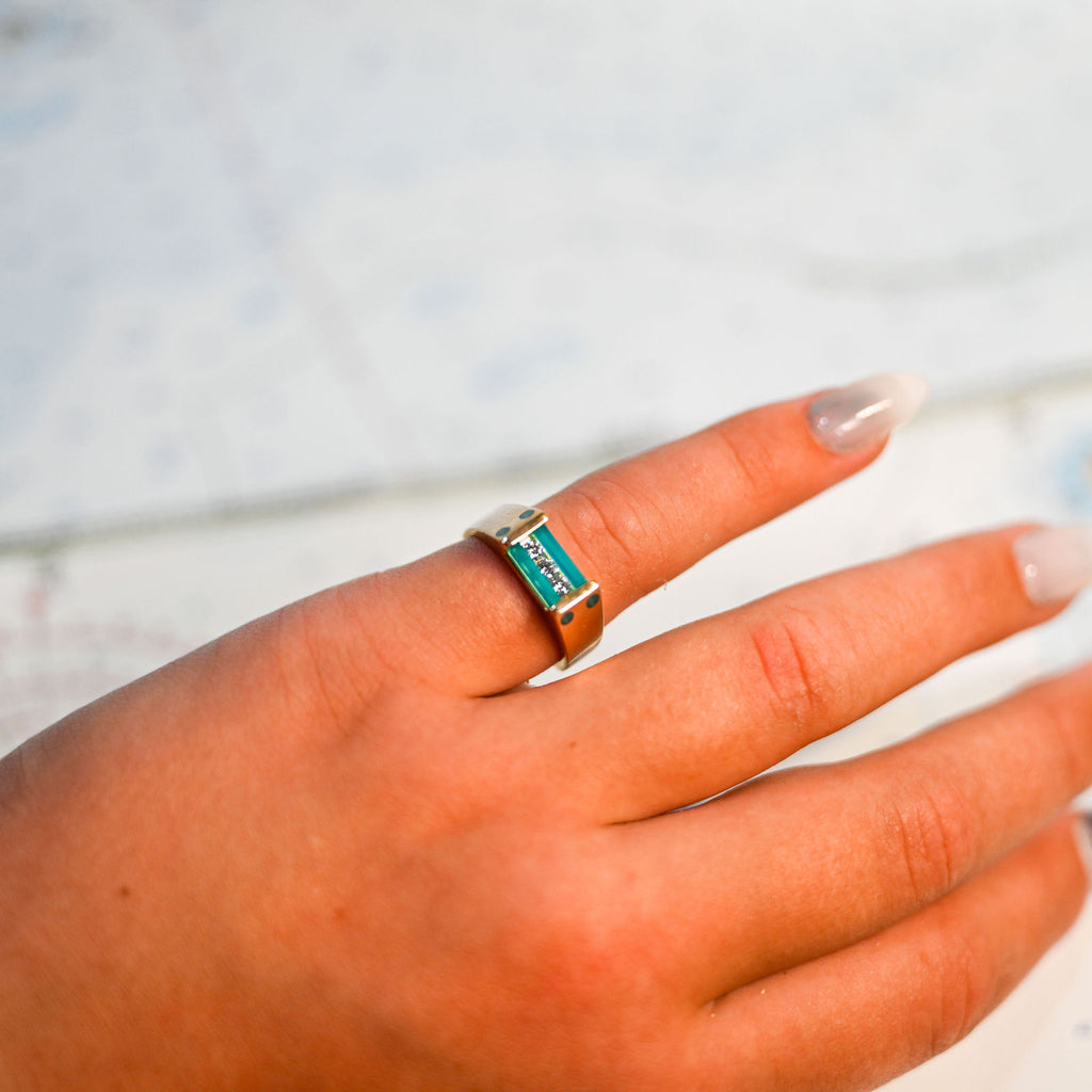 14kyg .18ct E-F/VS Diamonds, Premium Caribbean Blue Onyx