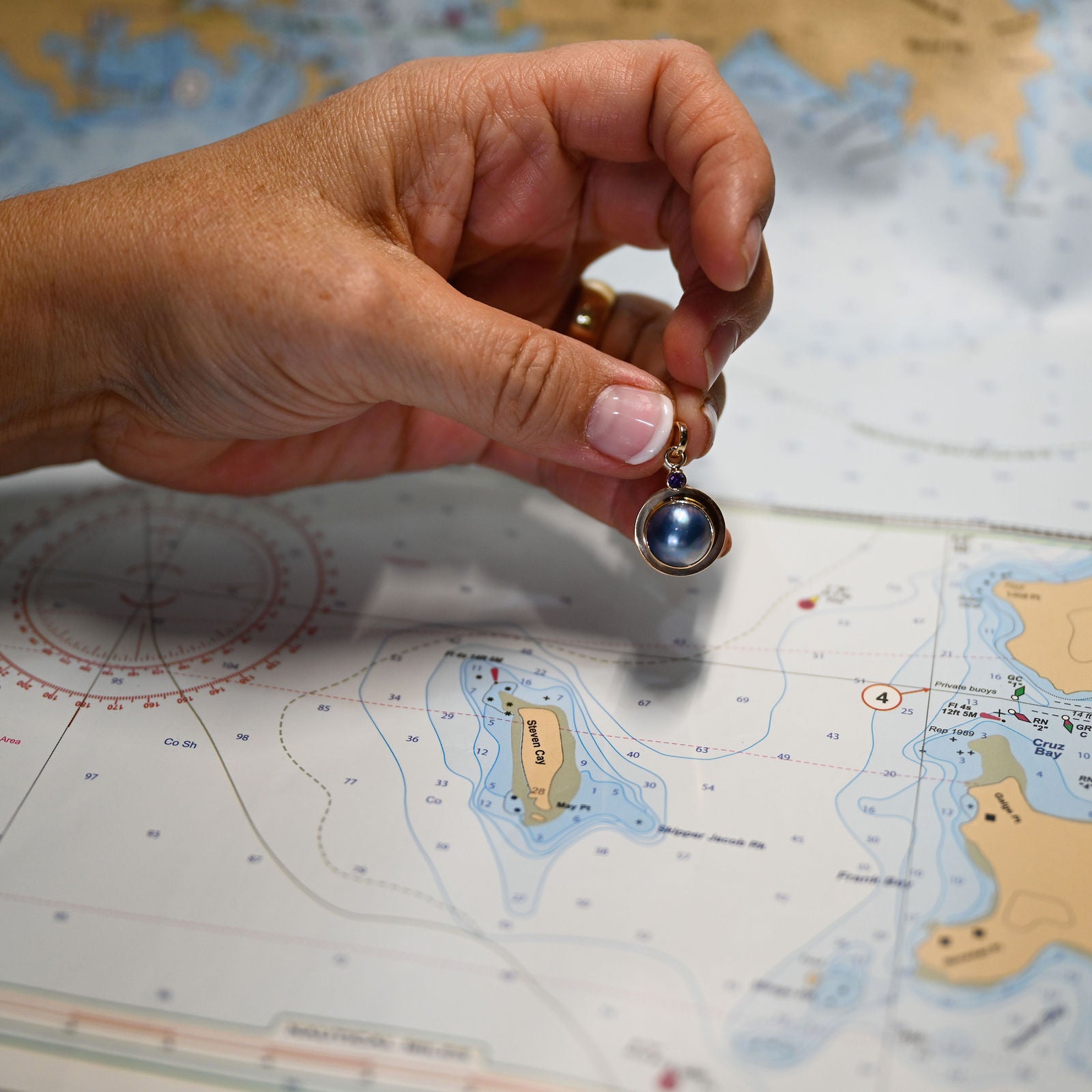 14KY BLUE MABE PEARL W\TANZ PENDANT