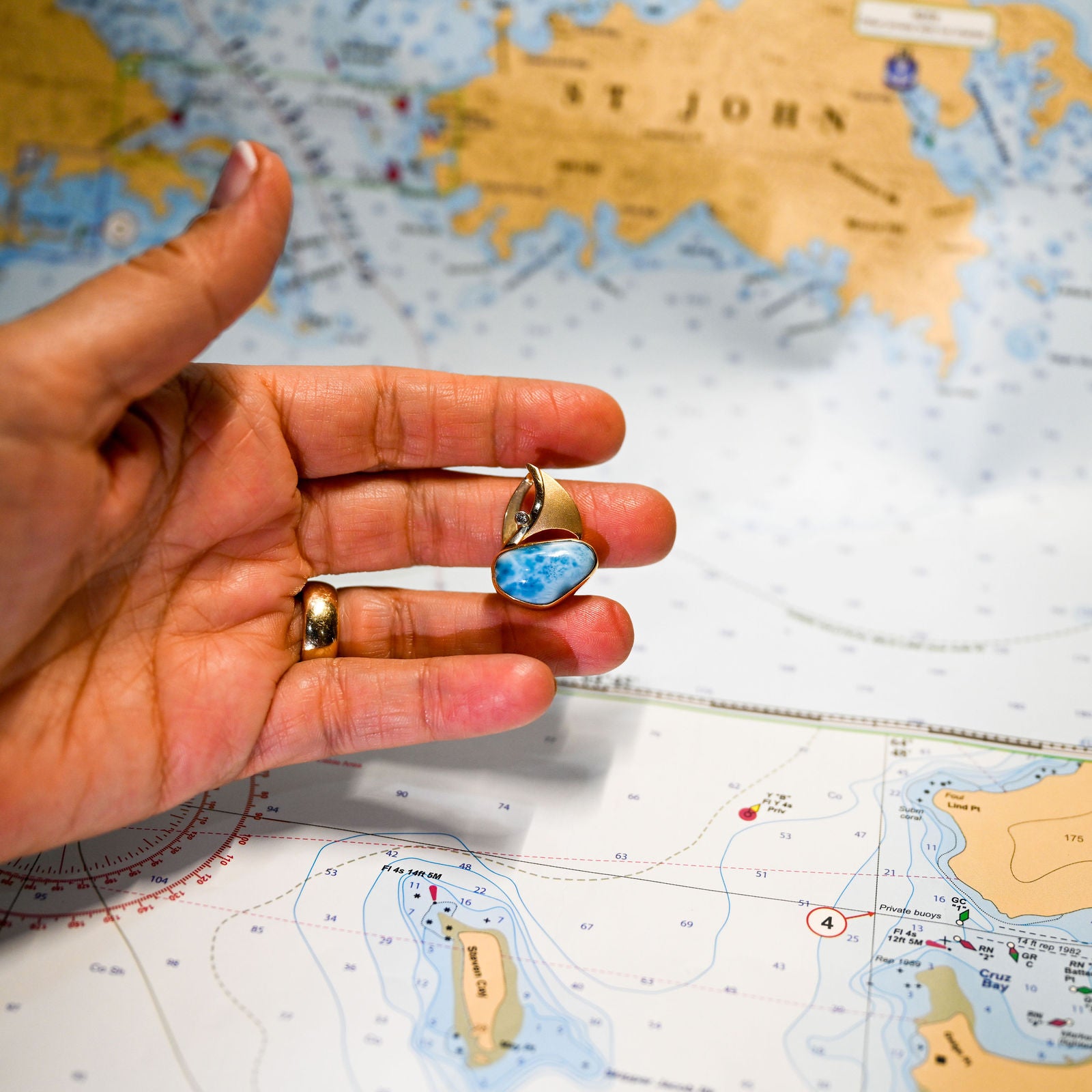 14KYG LARIMAR/.03 DIAMOND SAILBOAT PENDANT