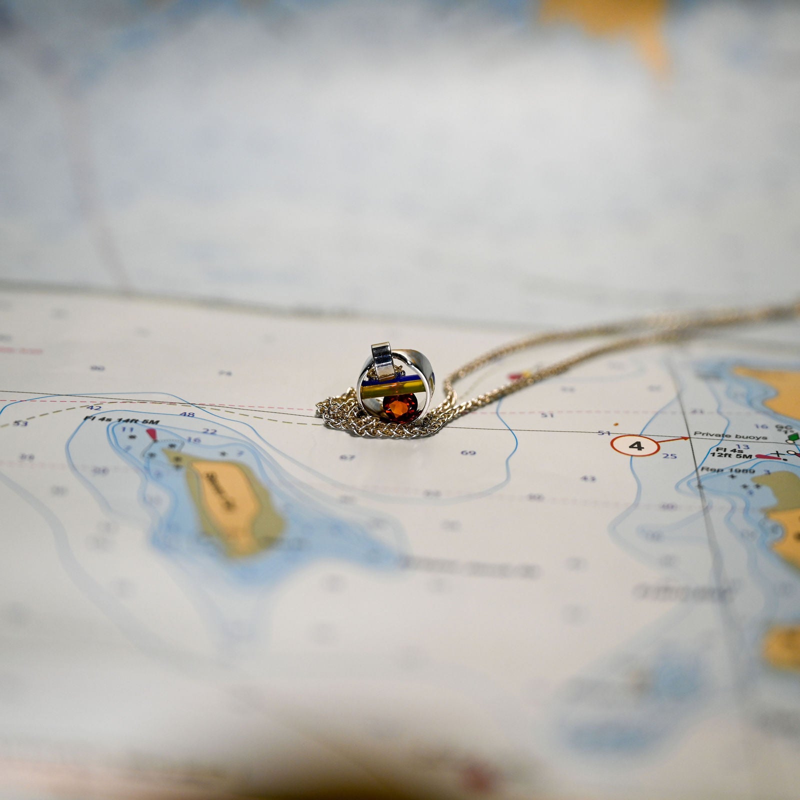 Argentium/Sterling Silver 18" 11mm .41ct Manderin Garnet/Lemon and Lavendar Onyx Capture Pendant